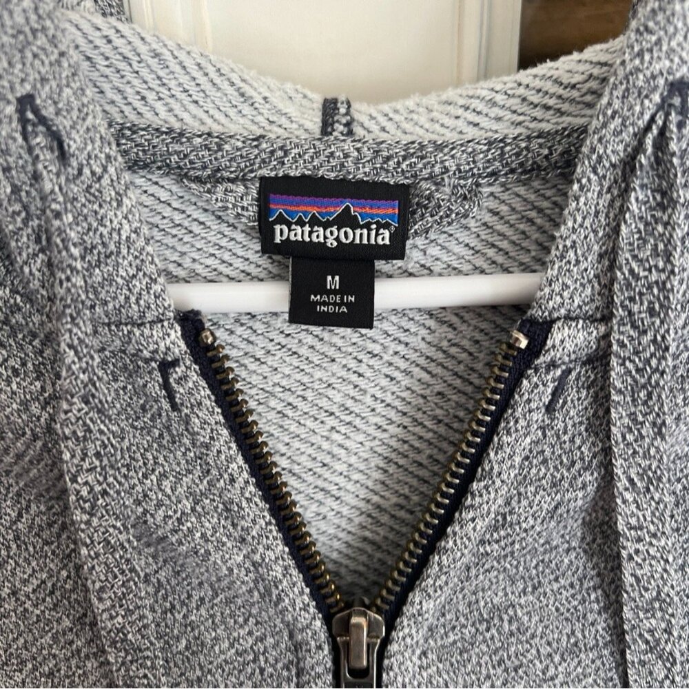 Patagonia Women’s Cloud Stack Full Zip Hoodie Siz… - image 2